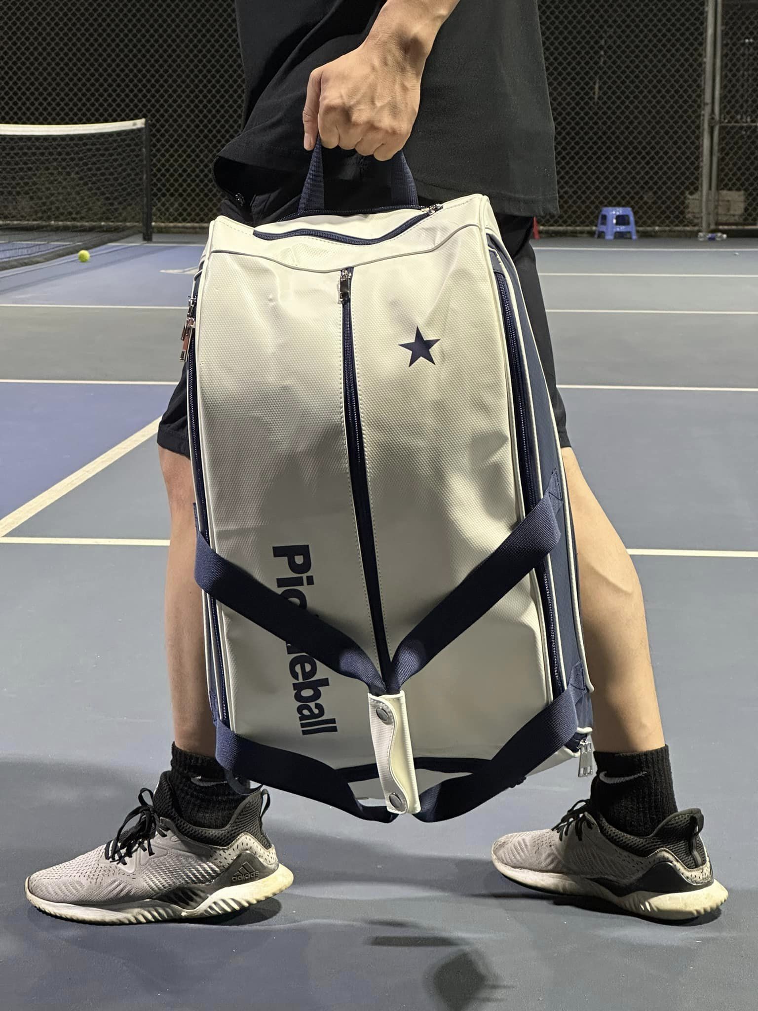 Pickleball Deluxe Backpack (White/Black)