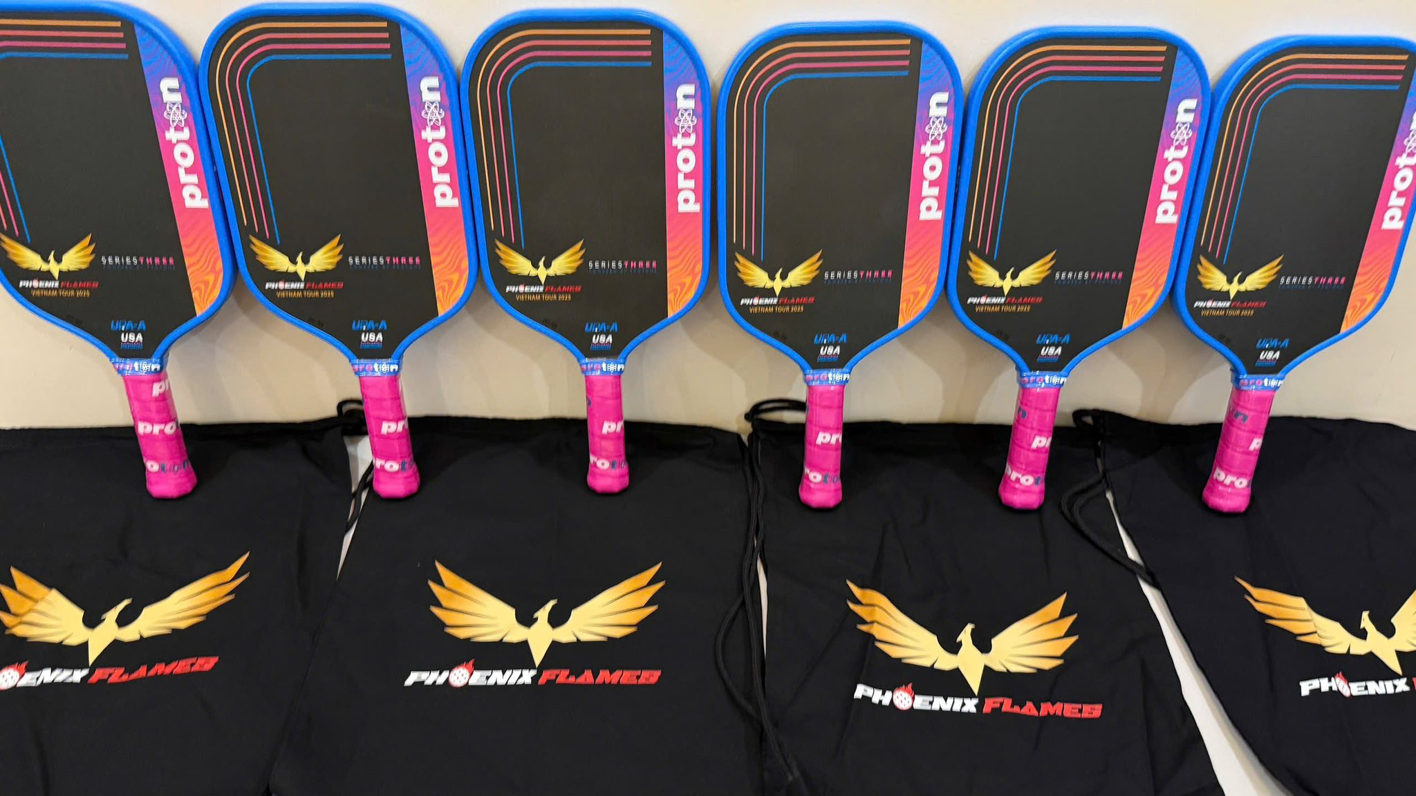 Vợt Pickleball Proton Series Three Limited Edition - Phoenix Flames Vietnam Tour 2025