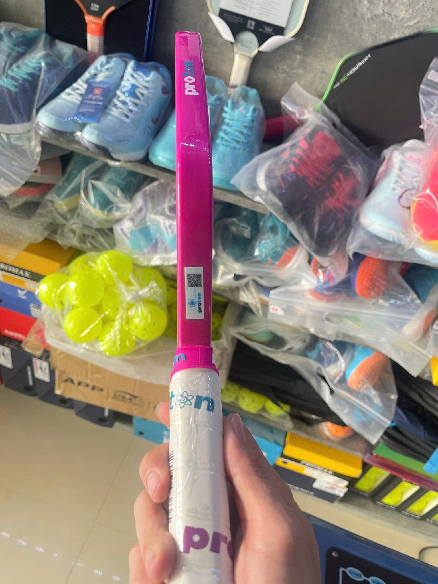 If it doesn't suit your hand, sell the Proton Flamigo immediately.