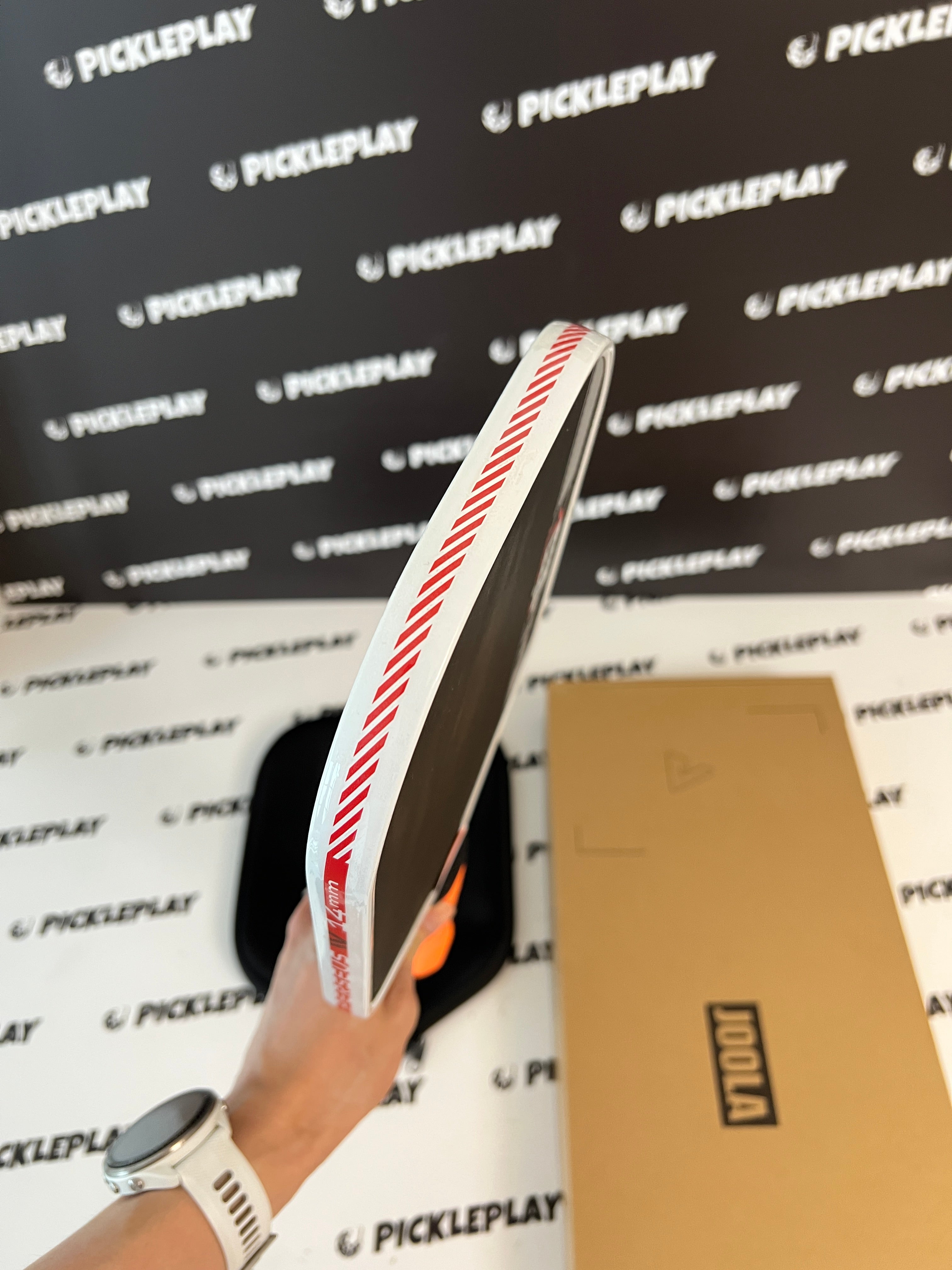JOOLA Perseus Pro IV 14mm mới 90%, nam đánh gần 1 tháng
