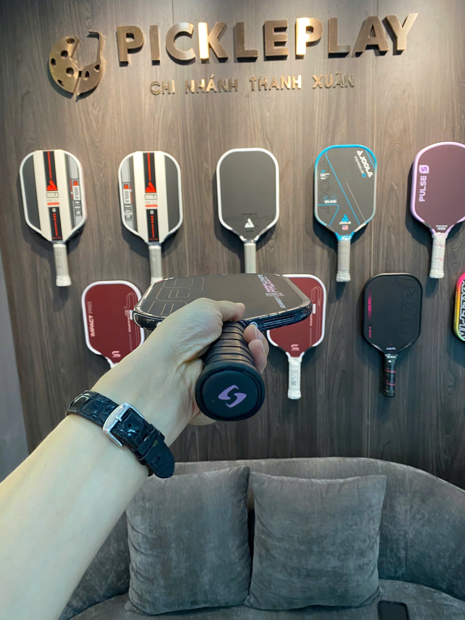 Gearbox Pro Ultimate Power, only used 3 games, no scratches on the edges