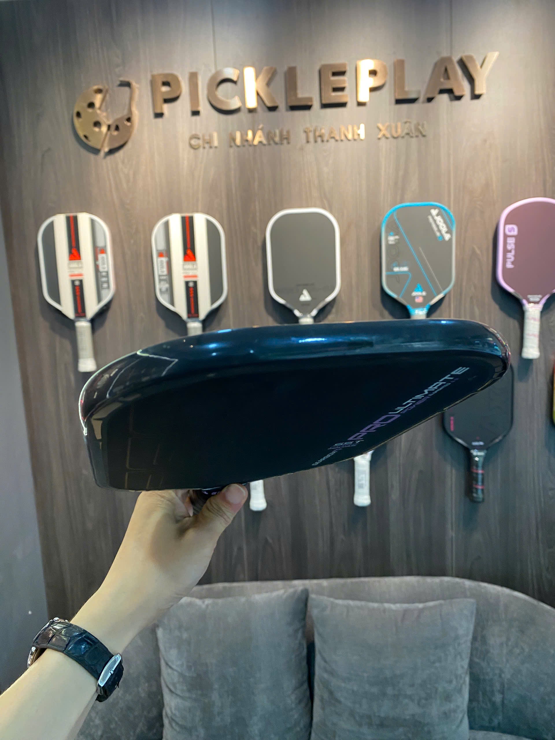 Gearbox Pro Ultimate Power, only used 3 games, no scratches on the edges