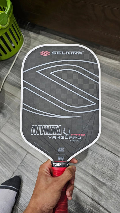 Selkirk Vanguard Pro Invikta ít dùng cần bán