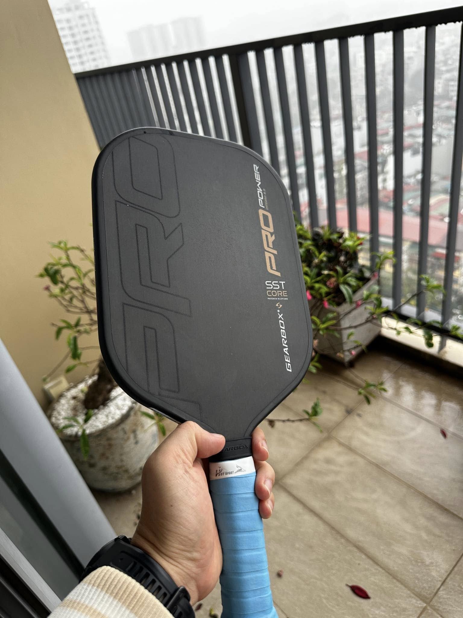 Thanh lý vợt Gearbox Pro Power vì chồng lười