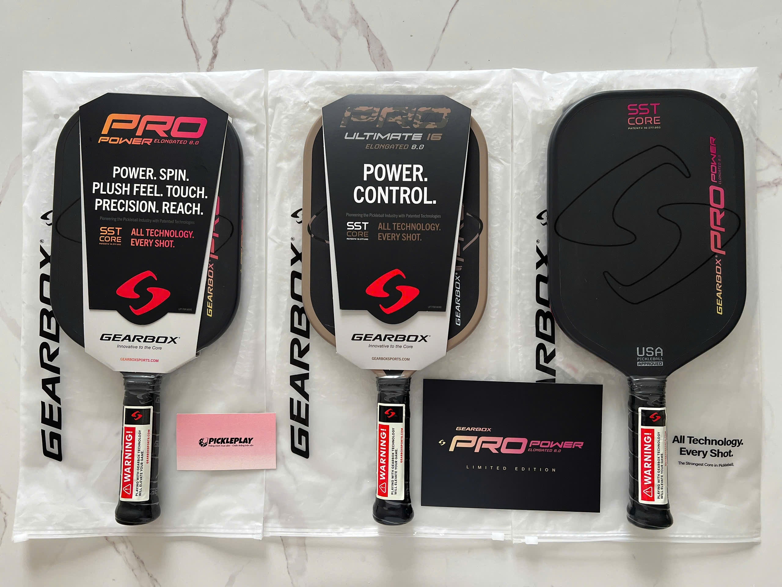 Ảnh vợt pickleball tr&ecirc;n s&acirc;n