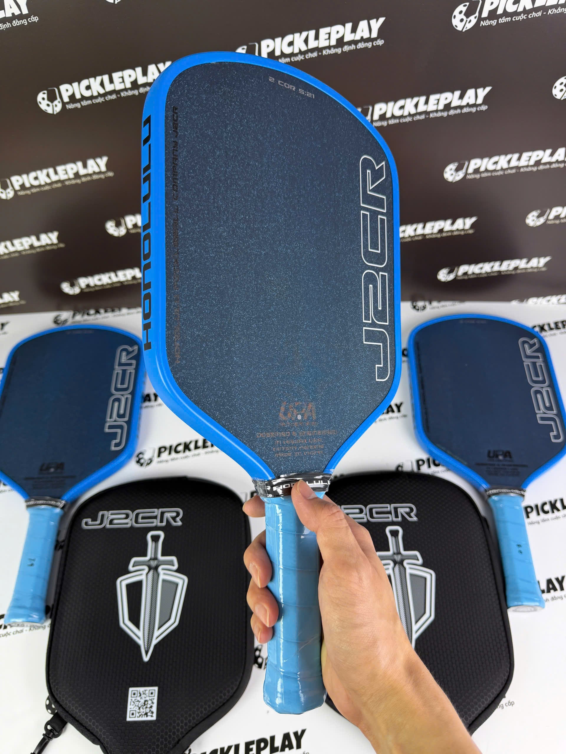 Pickleball Paddle Honolulu SWORD & SHIELD J2CR Crystal Blue